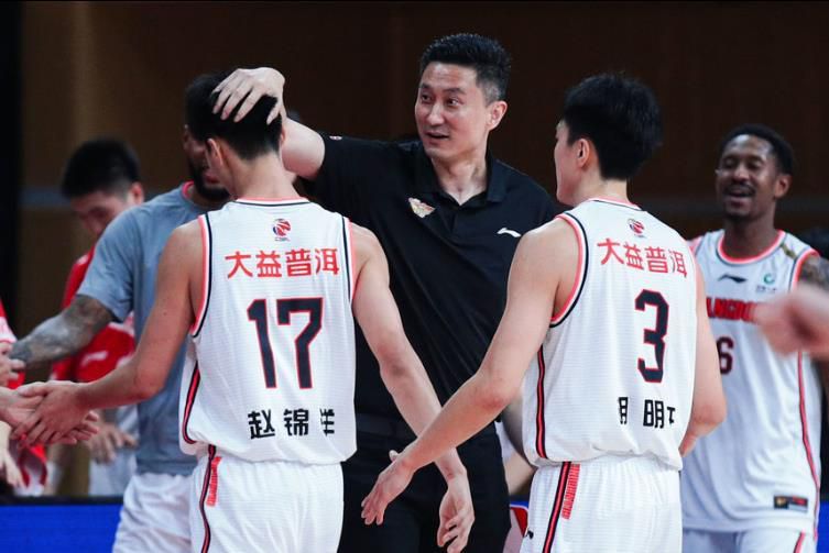 目前，利雅得胜利4胜1平积13分，锁定小组头名。